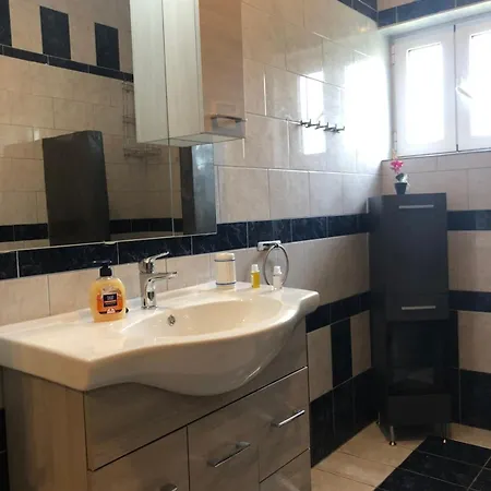 Apartament Daisy *