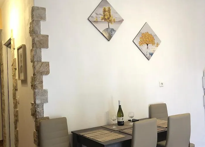 Daisy Apartment Skiathos-Stadt