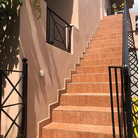 Daisy Skiathos Town