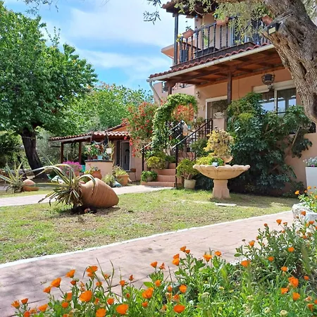 Daisy Apartment Skiathos Town