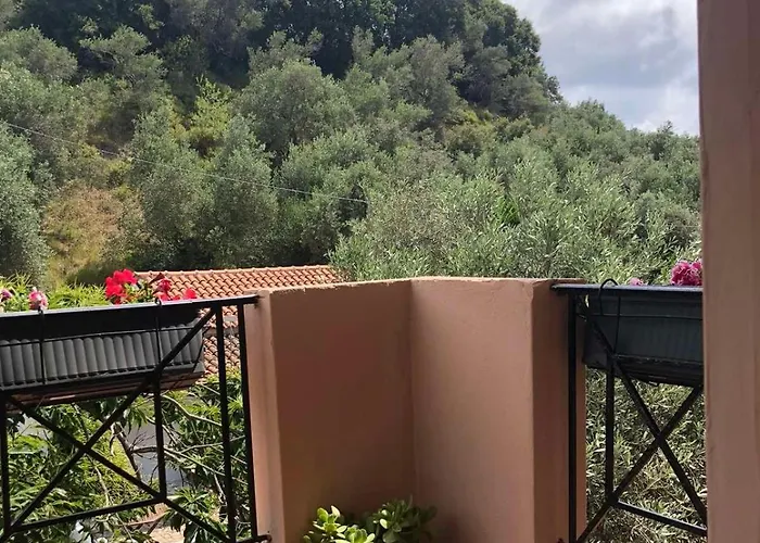 Daisy העיירה סקיאתוס